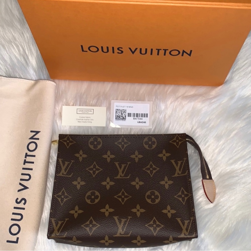 Louis Vuitton toiletry 19, Brand New with tags